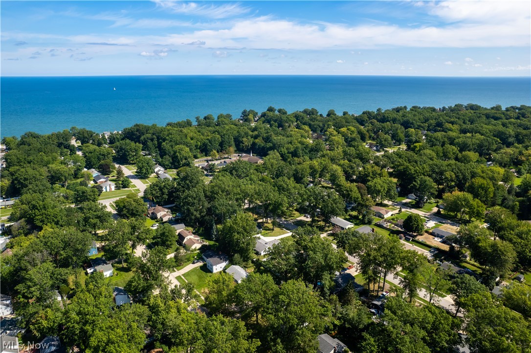 213 Cherry Lane Avon Lake OH 44012