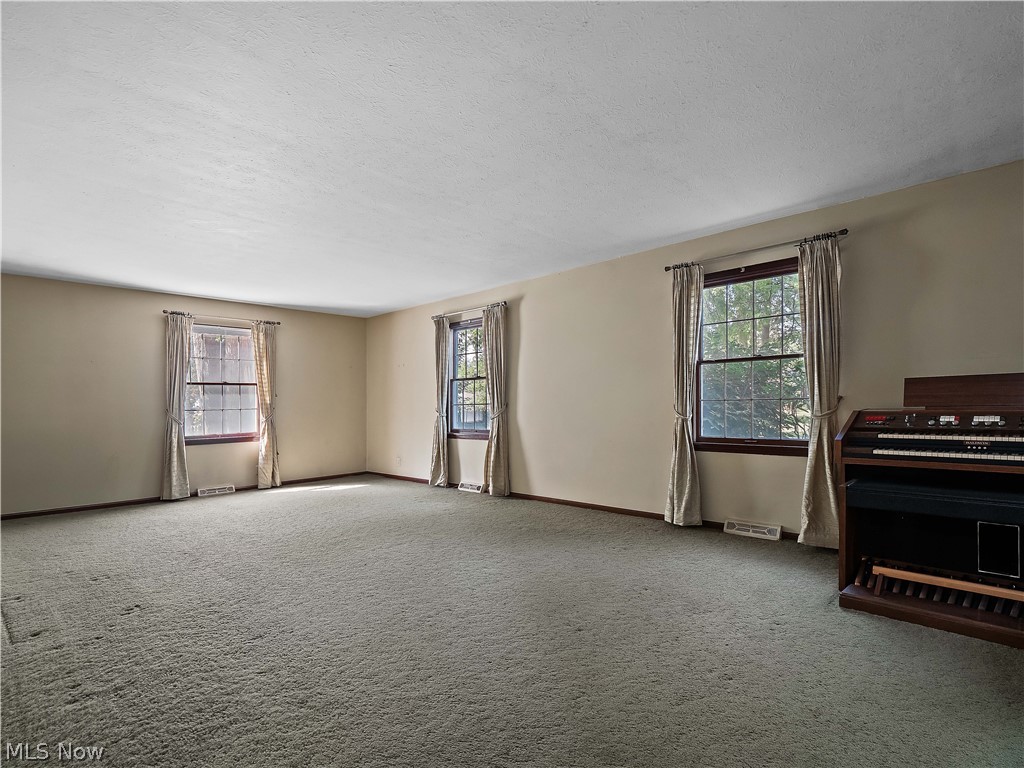 213 Cherry Lane Avon Lake OH 44012