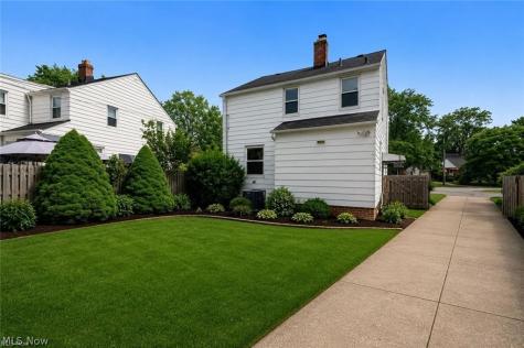7906 Kenton Avenue Parma OH 44129