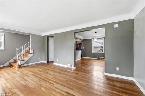 7906 Kenton Avenue Parma OH 44129