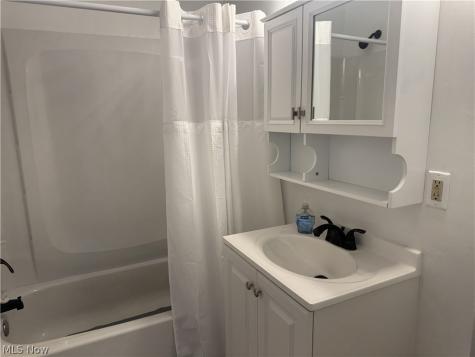 163 19th Street NW Barberton OH 44203
