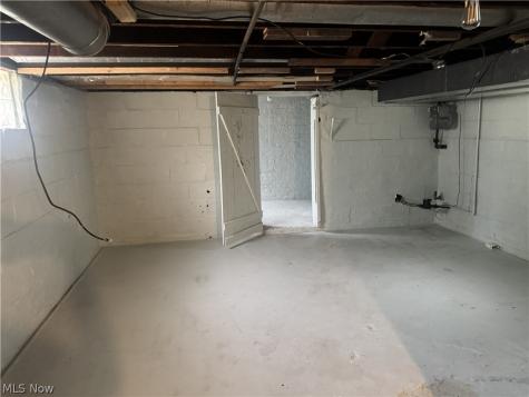 163 19th Street NW Barberton OH 44203