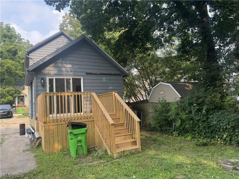 163 19th Street NW Barberton OH 44203