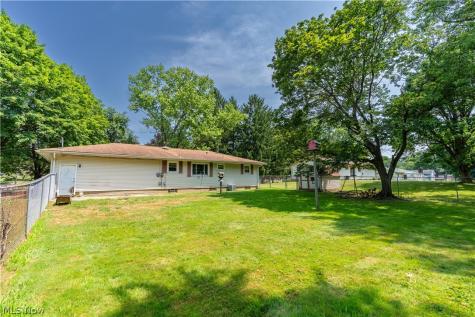 7101 Pinecrest Street NE Canton OH 44721