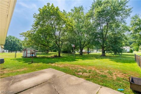 7101 Pinecrest Street NE Canton OH 44721