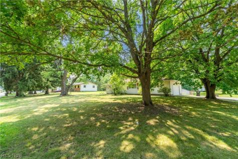 7101 Pinecrest Street NE Canton OH 44721