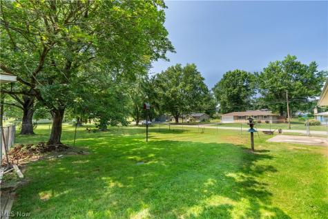 7101 Pinecrest Street NE Canton OH 44721
