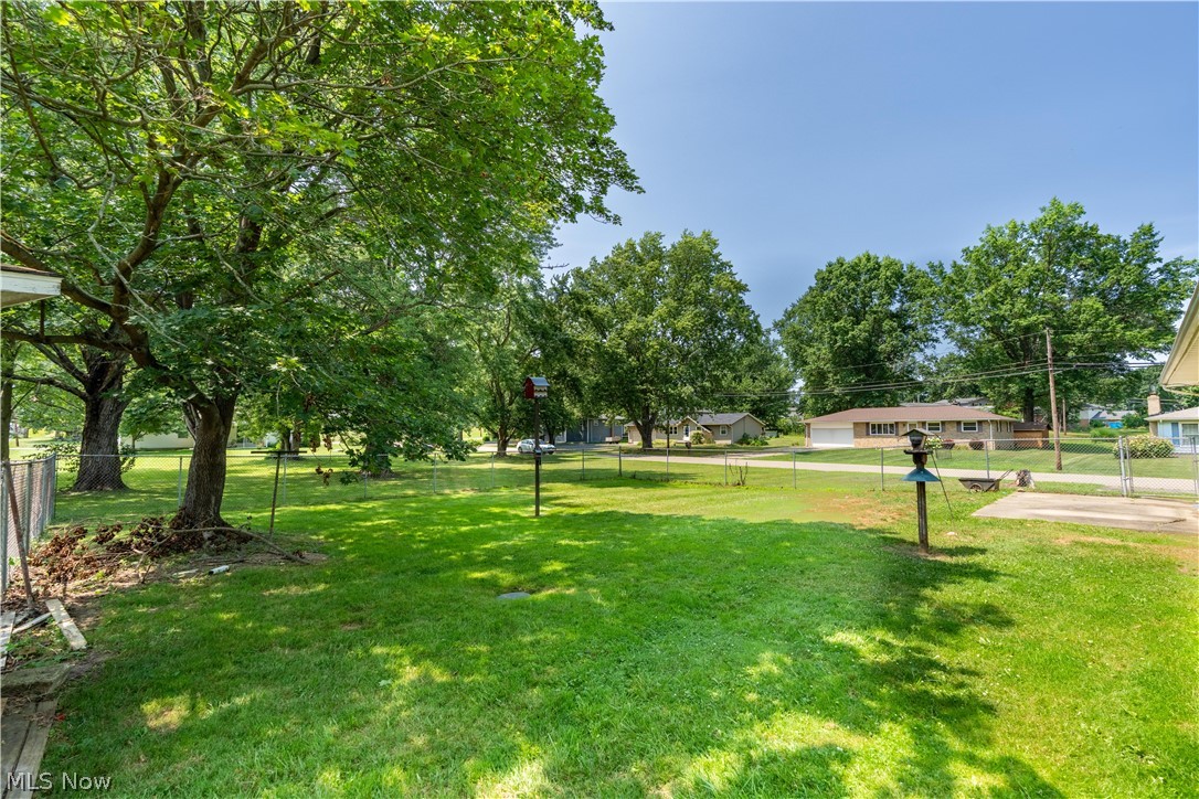 7101 Pinecrest Street NE Canton OH 44721