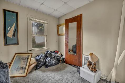 101 Radnor Avenue Coventry OH 44319