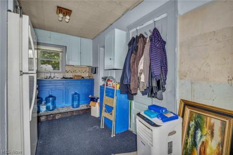 101 Radnor Avenue Coventry OH 44319