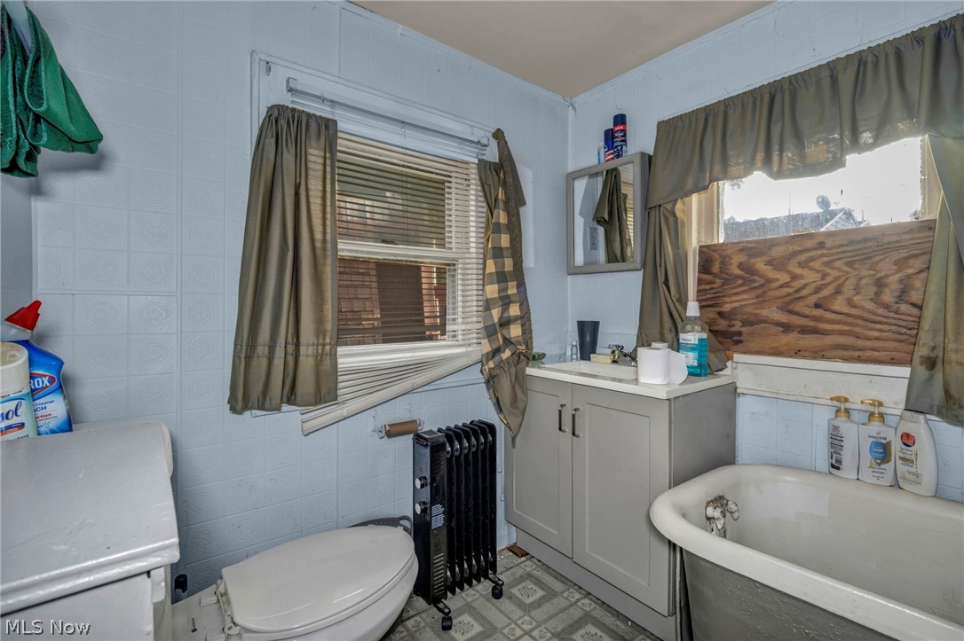 101 Radnor Avenue Coventry OH 44319