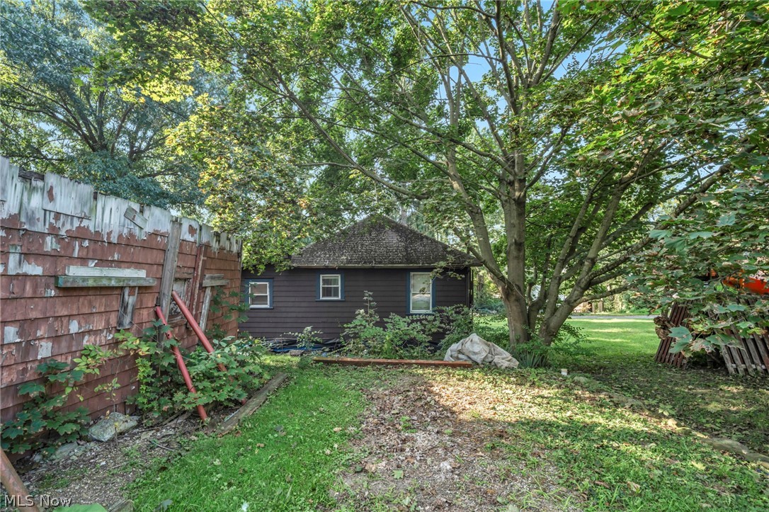 101 Radnor Avenue Coventry OH 44319