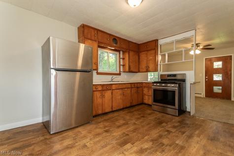 9042 Lake Shore Boulevard Mentor OH 44060