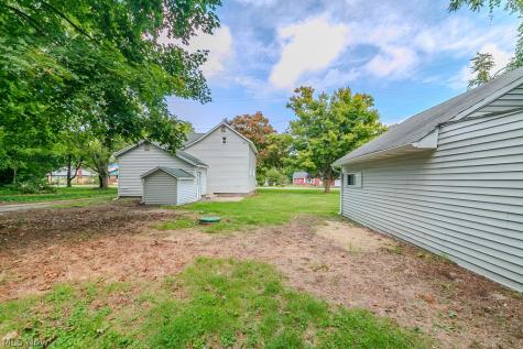 9042 Lake Shore Boulevard Mentor OH 44060