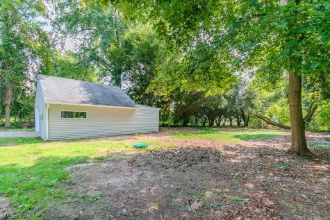 9042 Lake Shore Boulevard Mentor OH 44060