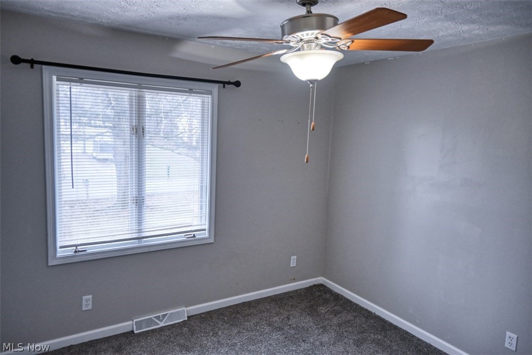 11371 Sagebrush Avenue NE Uniontown OH 44685