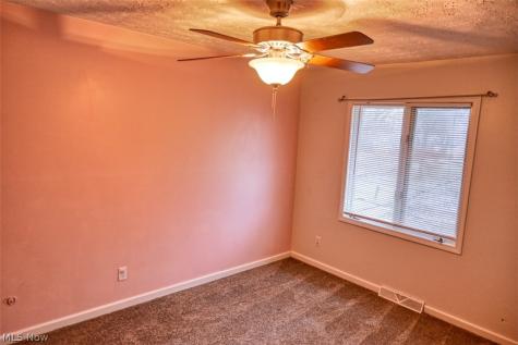 11371 Sagebrush Avenue NE Uniontown OH 44685