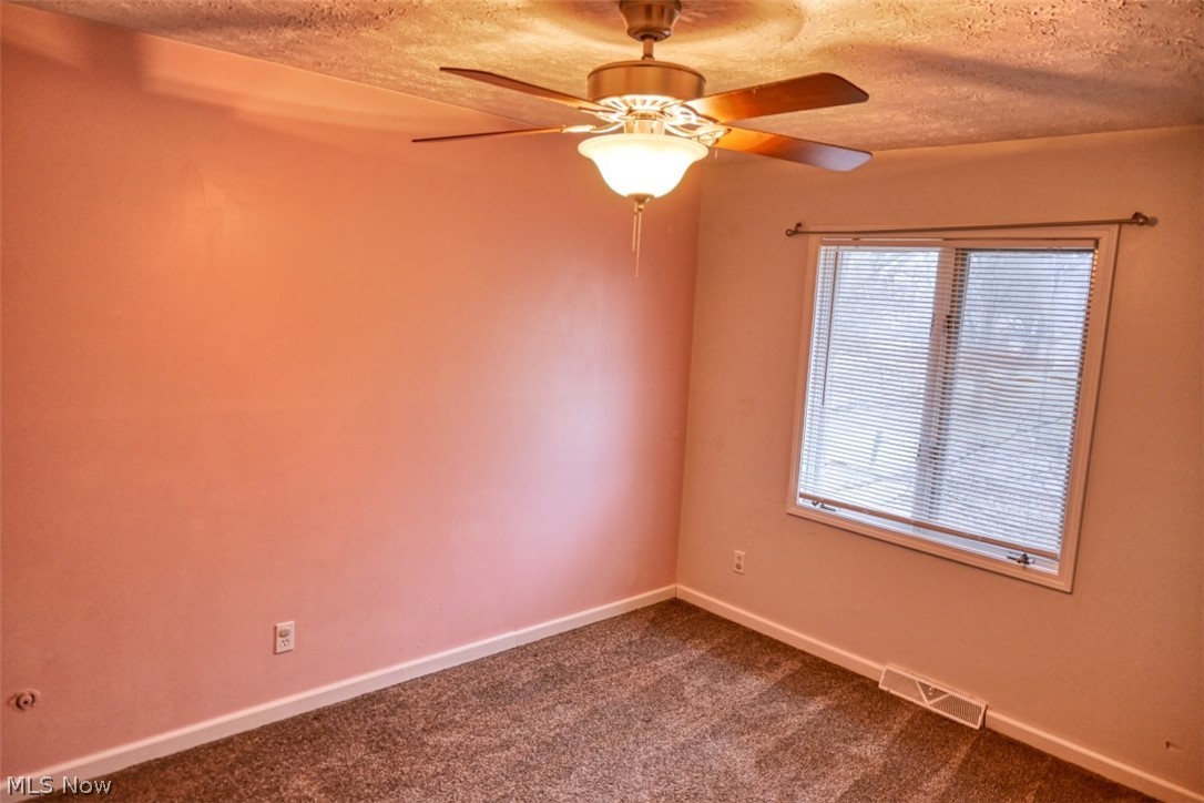 11371 Sagebrush Avenue NE Uniontown OH 44685