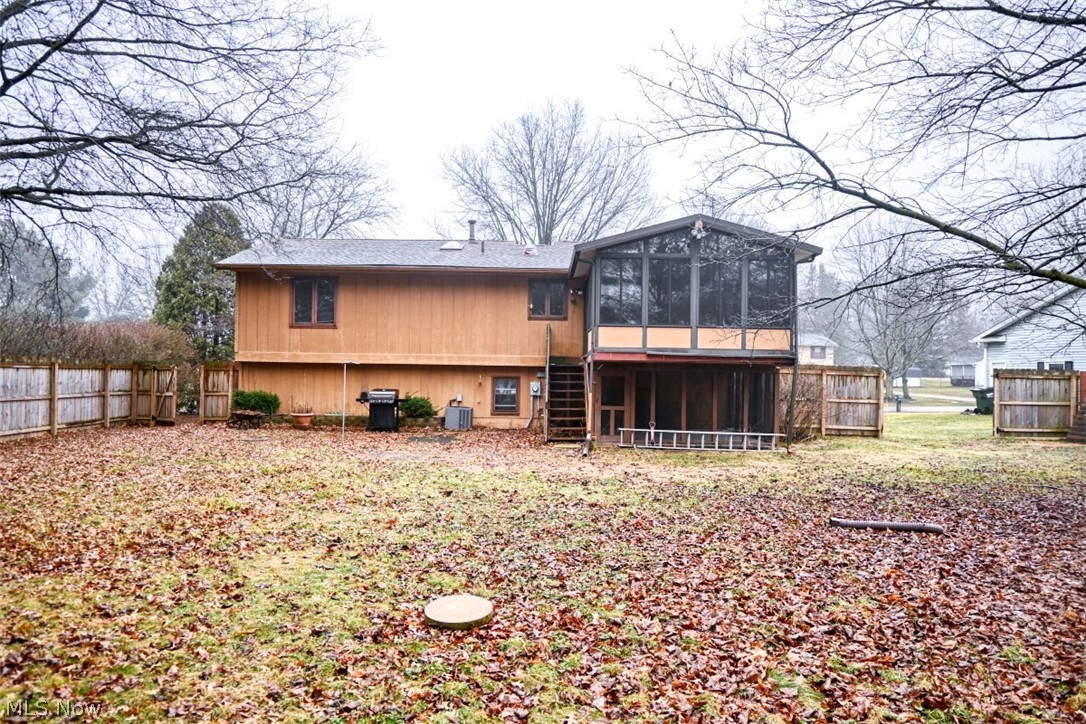 11371 Sagebrush Avenue NE Uniontown OH 44685