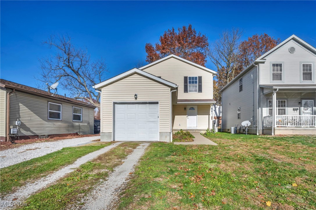 967 Russell Avenue Akron OH 44307