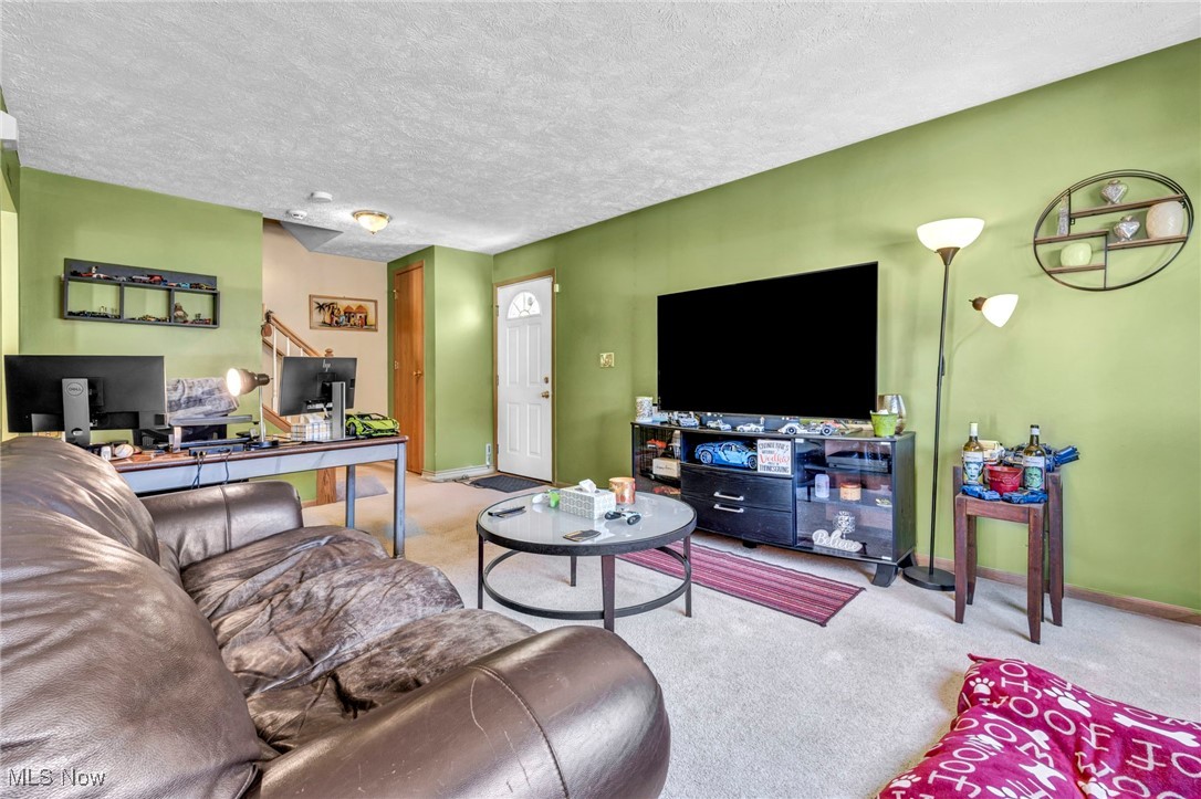 967 Russell Avenue Akron OH 44307