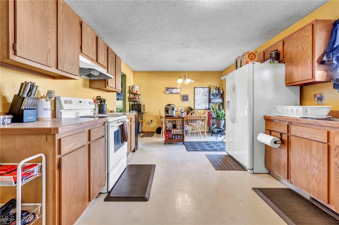 967 Russell Avenue Akron OH 44307