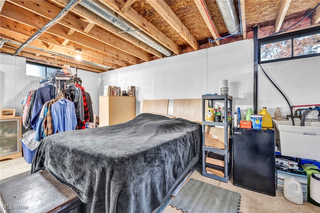 967 Russell Avenue Akron OH 44307