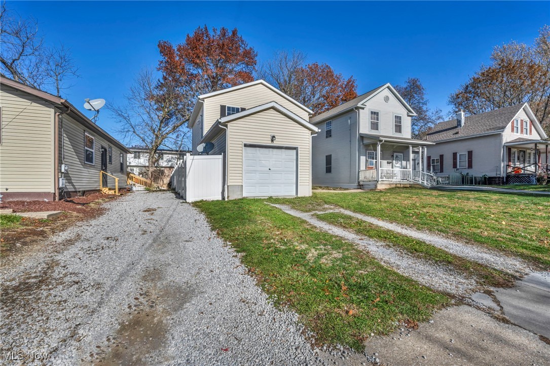 967 Russell Avenue Akron OH 44307