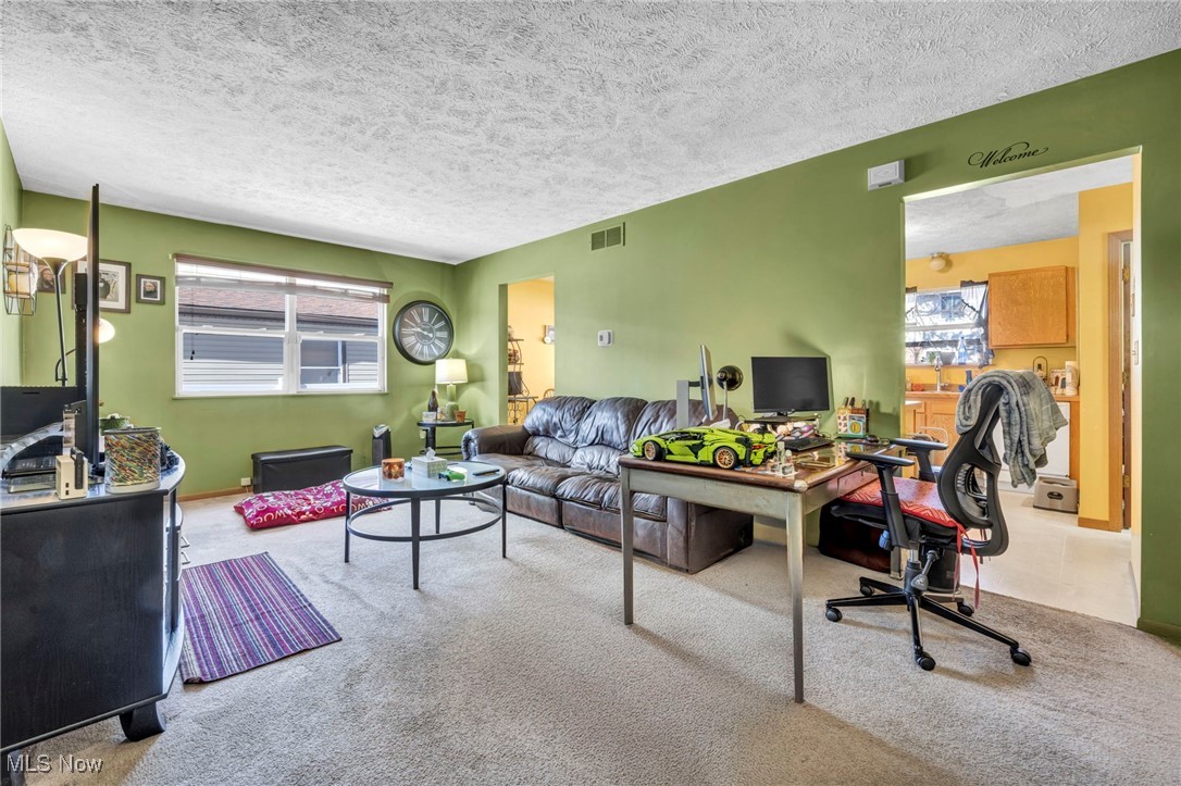 967 Russell Avenue Akron OH 44307