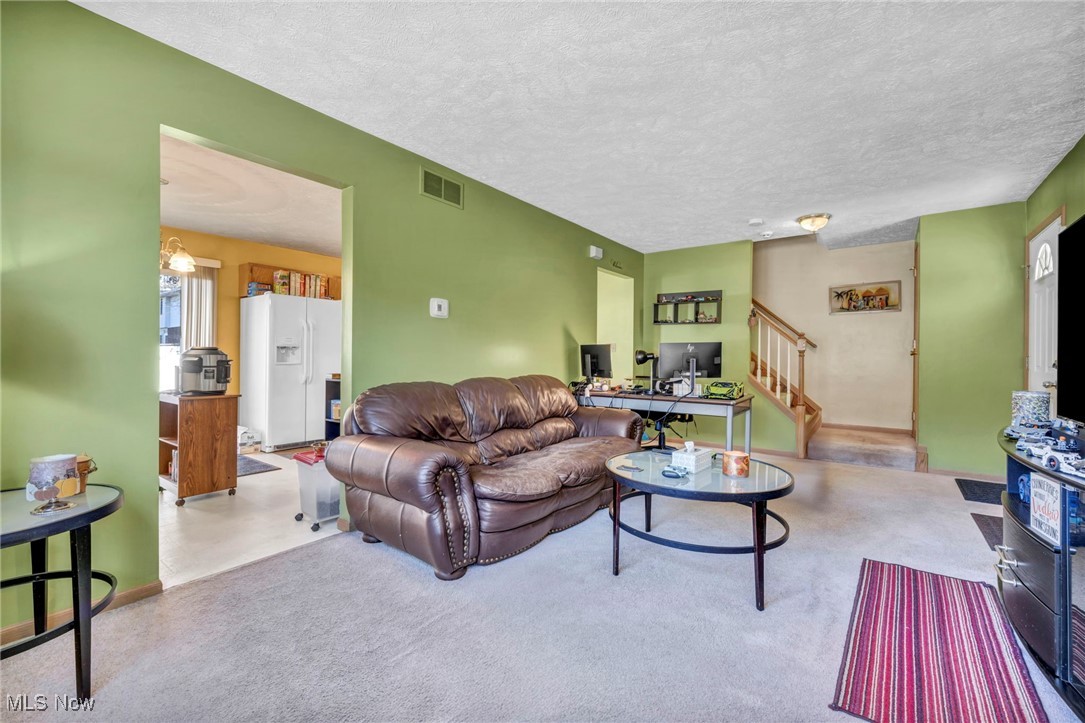 967 Russell Avenue Akron OH 44307