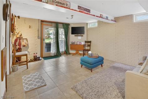 269 Chart Road Cuyahoga Falls OH 44223
