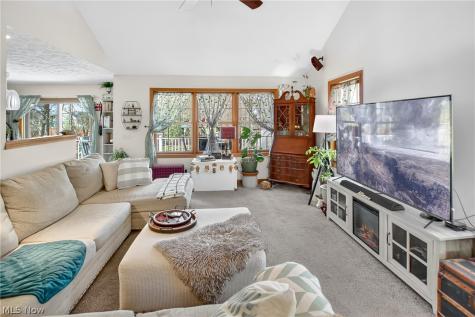 269 Chart Road Cuyahoga Falls OH 44223