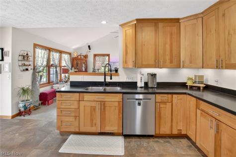 269 Chart Road Cuyahoga Falls OH 44223