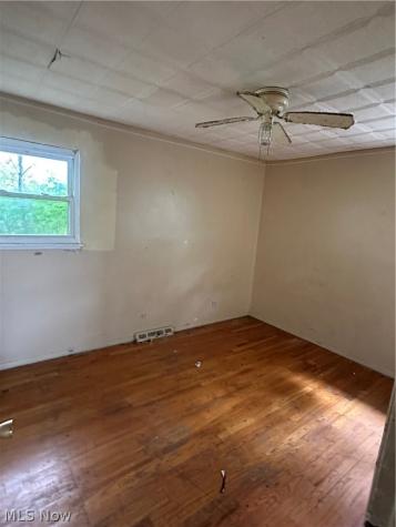 4549 Lee Road Cleveland OH 44128