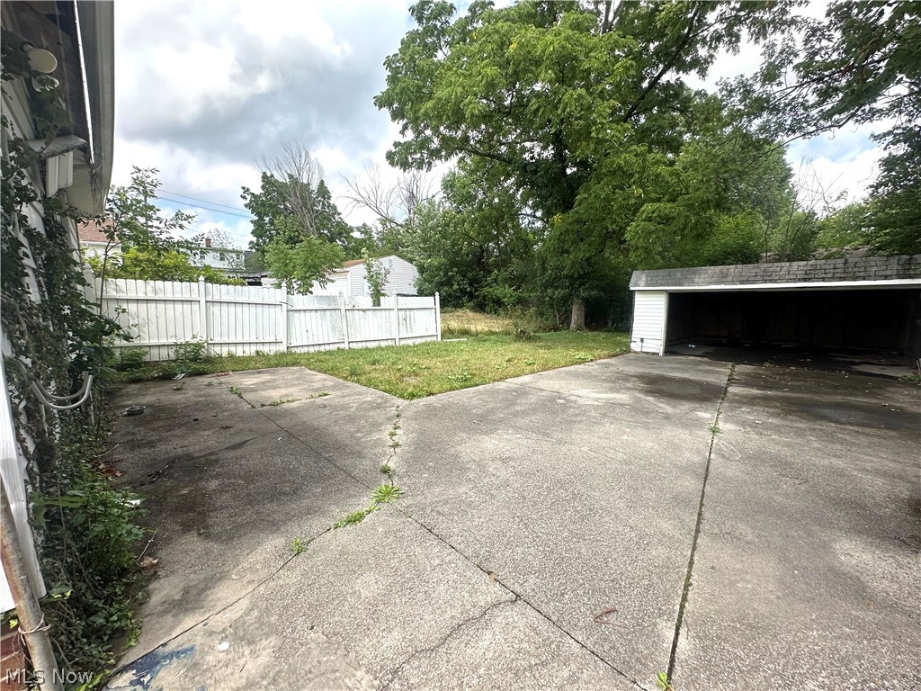 4549 Lee Road Cleveland OH 44128