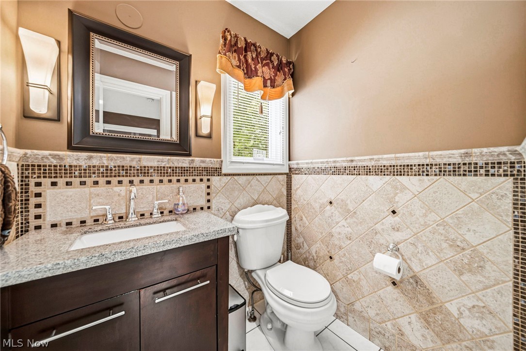 10600 Locust Grove Drive Chardon OH 44024