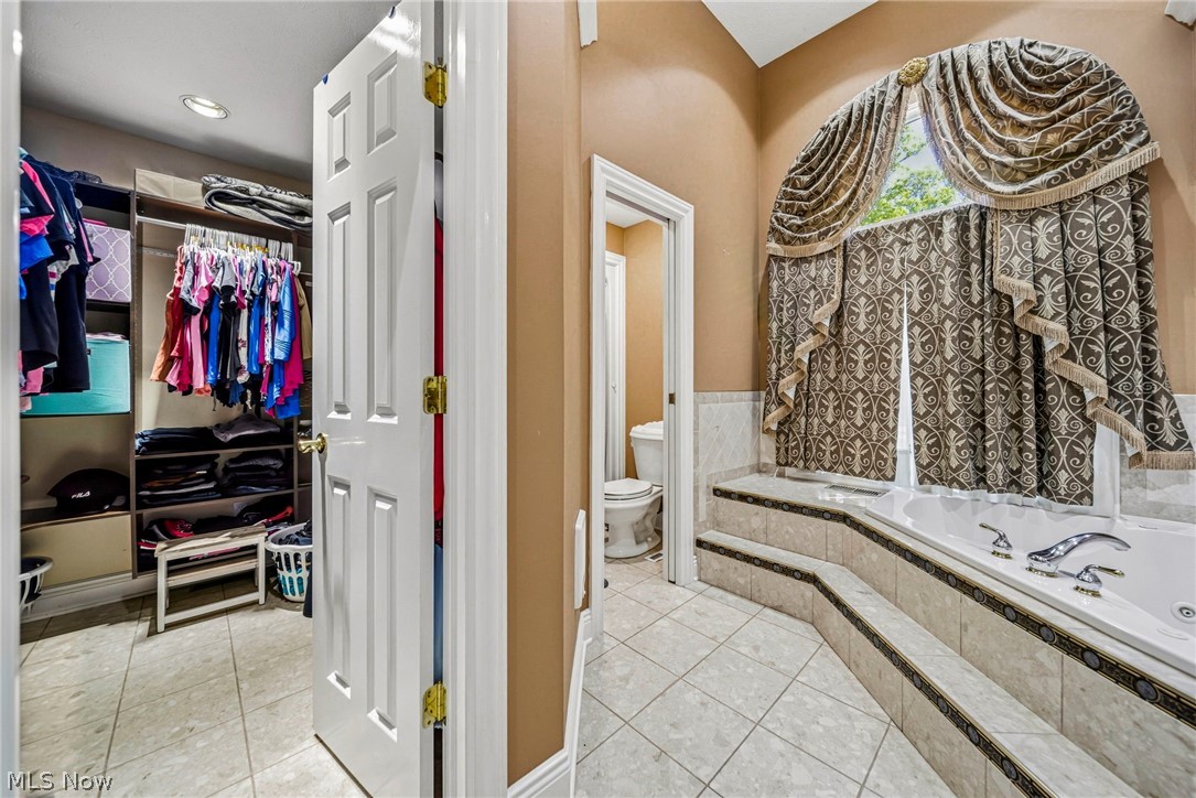 10600 Locust Grove Drive Chardon OH 44024