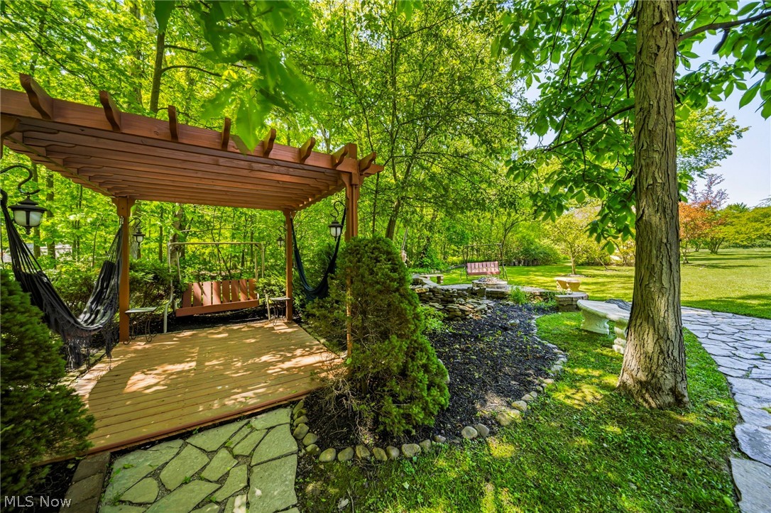 10600 Locust Grove Drive Chardon OH 44024