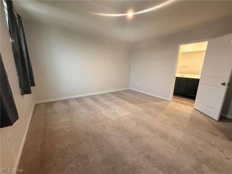 2677 Himelrigh Boulevard Barberton OH 44203