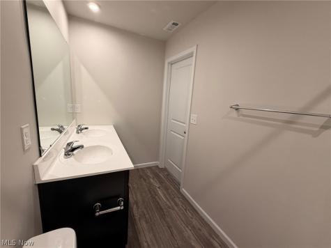 2677 Himelrigh Boulevard Barberton OH 44203