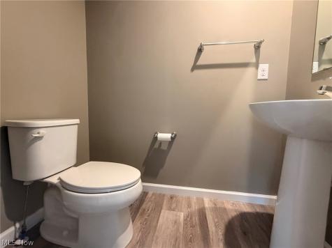 2677 Himelrigh Boulevard Barberton OH 44203