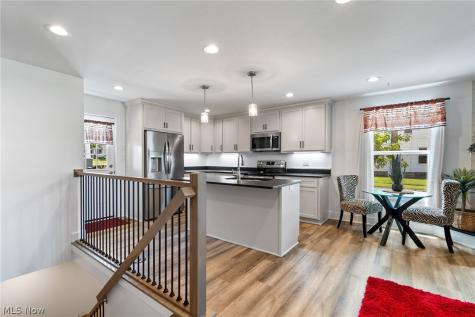 202 E Paradise Street Orrville OH 44667