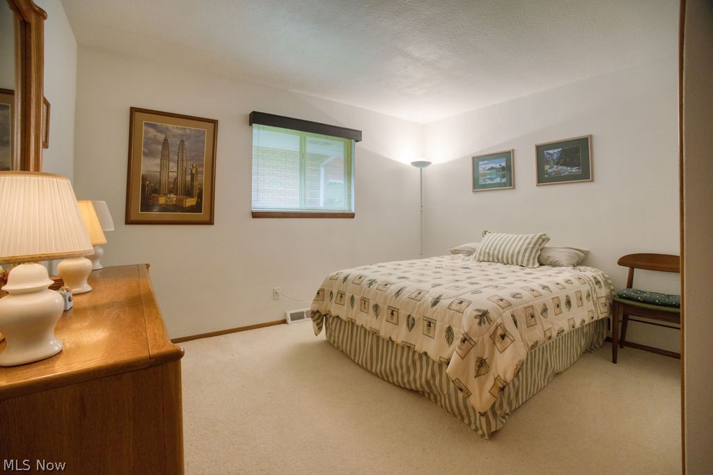 492 Jeannette Drive Richmond Heights OH 44143