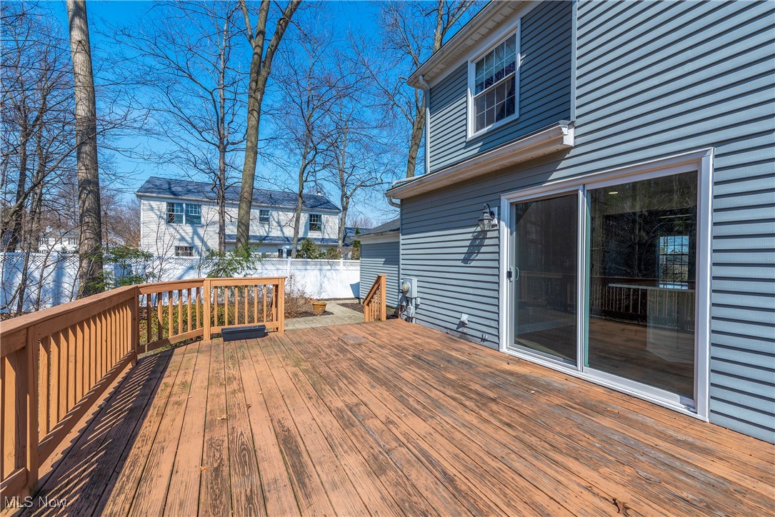 18782 S Inlet Drive Strongsville OH 44136