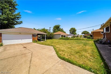 3308 Somia Drive Parma OH 44134