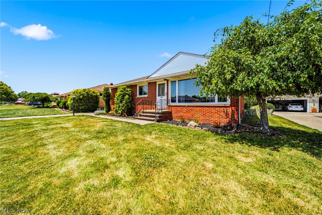 3308 Somia Drive Parma OH 44134