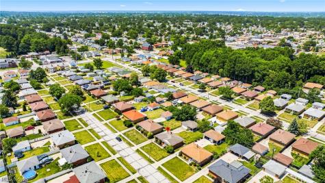 3308 Somia Drive Parma OH 44134