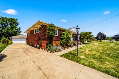 3308 Somia Drive Parma OH 44134