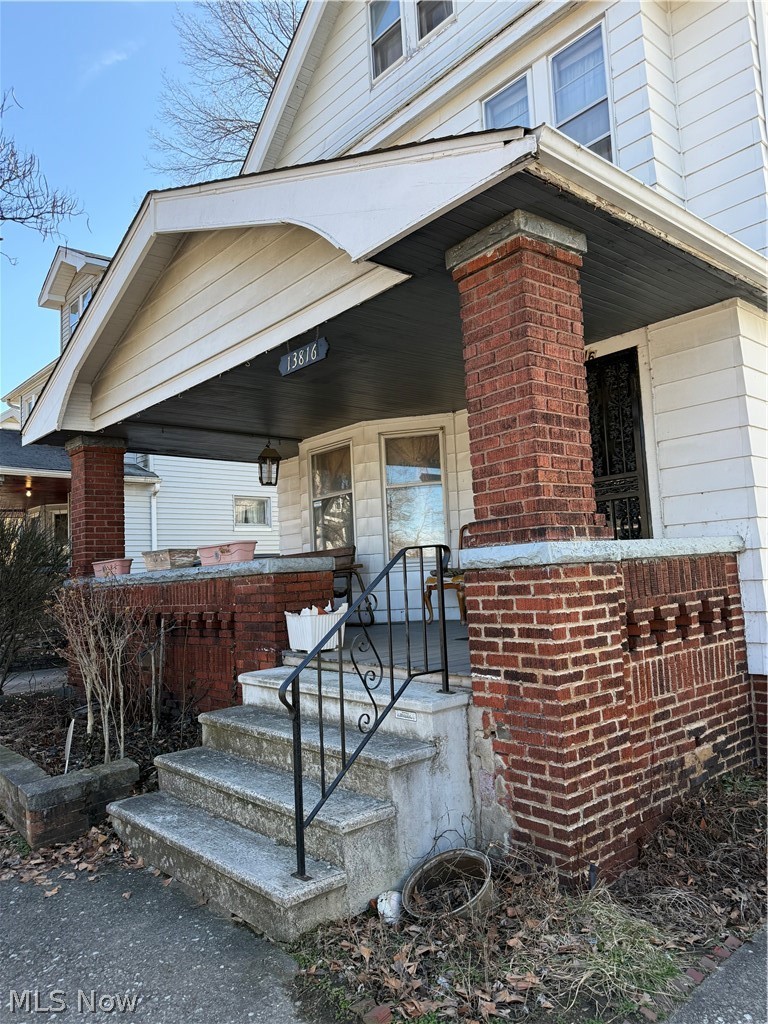 13816 Glenside Road Cleveland OH 44110