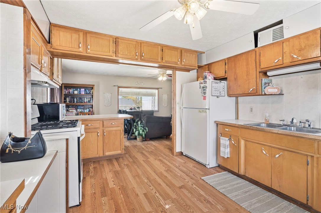 1985 Clairmont Avenue Akron OH 44301